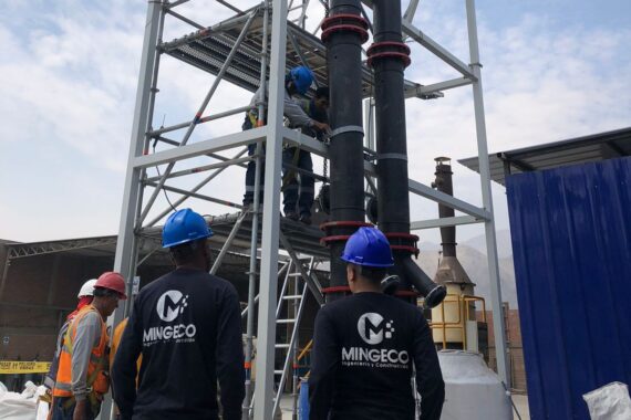 spool de tuberia hdpe con tecnicos de mingeco