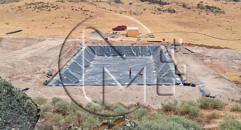 instalacion de geomembrana hdpe mingeco